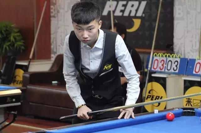 由潜水女子 由潜水女子